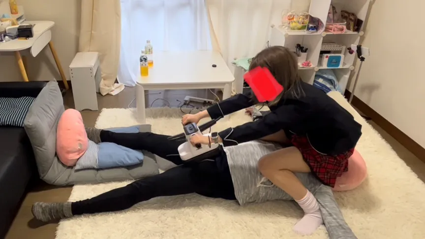 【柏木由紀似】ゆきり○似の地下アイドルふうかのマネージャー電気アンマいじめ