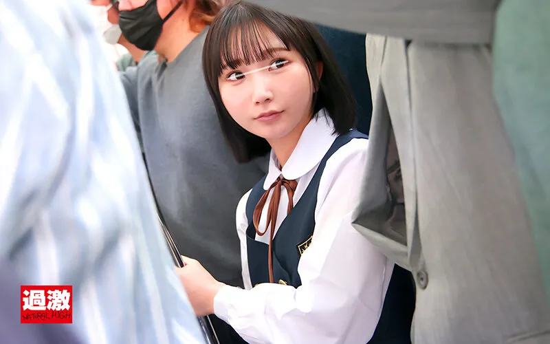 【由良かな】【JK】ロングスカート女学生痴漢 初イキ潮でびしょ濡れになるまで制服を汚しまくれ！ 推定143cm/黒髪パイパン娘