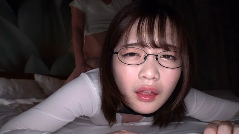 【橋本りこ】避妊具精飲 精子入りコンドームを持ち歩き野外で飲み干す女子大生