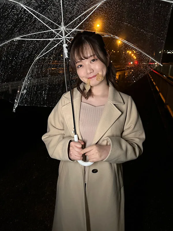 【橋本りこ】避妊具精飲 精子入りコンドームを持ち歩き野外で飲み干す女子大生