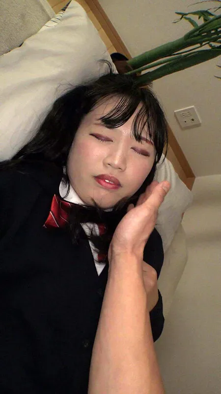 【天然美月 柏木こなつ 聖璃とあ 水原みその】【JK昏睡レイプ】激カワ原液J● お寝んねパコパコわーくまん