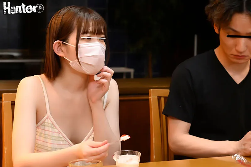 【宮崎リン 星宮こと 桐嶋あみな】【JK】「マスク外すぐらいだったらブラ外したほうがマシだよ」自分の部屋以外ではマスクを外した事がない義妹は恥ずかしがってマスクを外さない！