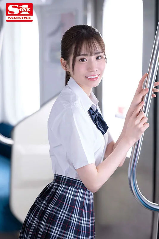 【JK】汚れを知らない笑顔少女を我慢できずにメチャクチャ痴漢してやったら… まさかの俺のテクの虜に。 未歩なな