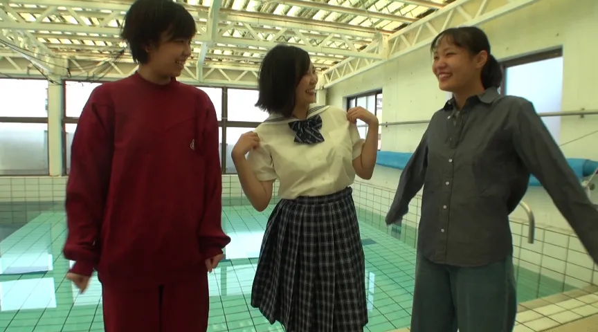 新入生対象授業の告知【JK着衣水泳 ウェット＆メッシー】