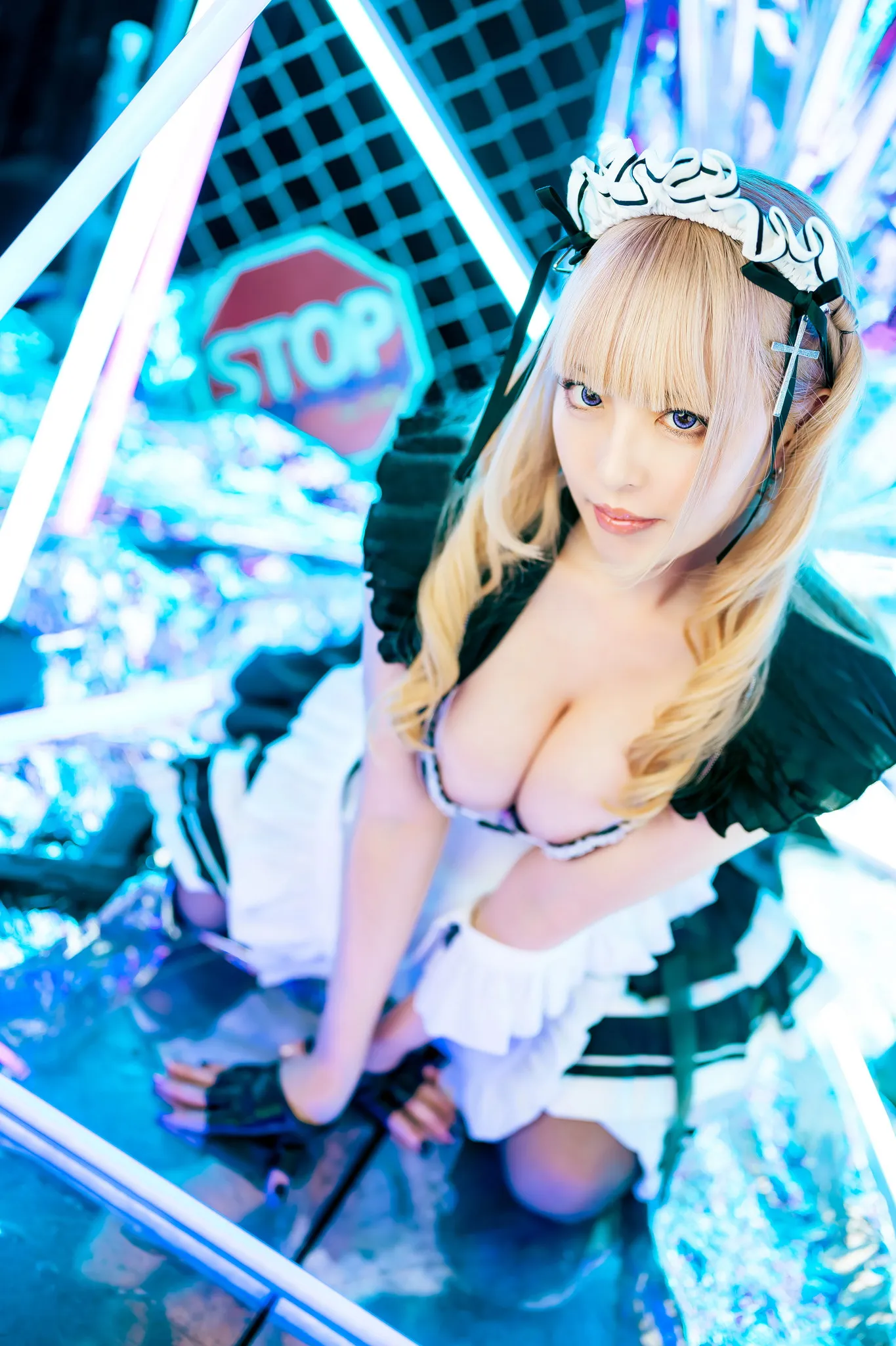 【黒居ろく】[CYBER@R]【サーバーメイド ぷれでたーらっと コスROM】