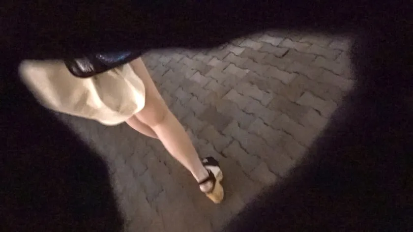 【愛瀬ゆうり】マジ軟派、初撮。 1950 夜道を一人で歩くやたら薄着の女の子をナンパ！警戒心ゼロで楽々ホテインww脱がしてびっくり！ド級の天然爆乳が登場！！ぶるんぶるんと揺らしながら悶絶！我を忘れてエッチに没頭してしまうスケベ娘でしたww