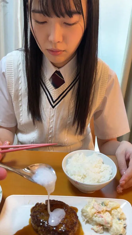 【篠宮花音】【JK近親姦虐待動画】私は毒親です。娘の精飲動画をネットにアップして、その収益で生活しているからです。撮影:かのんパパ