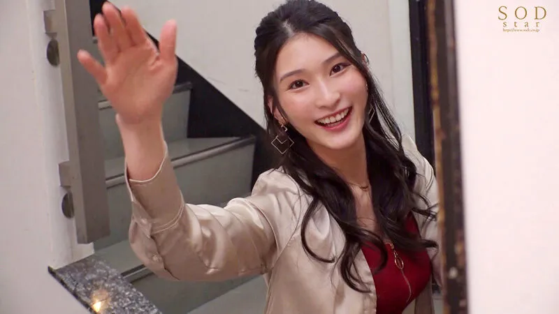 ‘THE即尺！’ 突撃！突然チ○コをおしゃぶりしまくるフェラ大好きお姉さん！ 唾液だらだらディープスロート＆トルネードフェラでたっぷり射精 本庄鈴