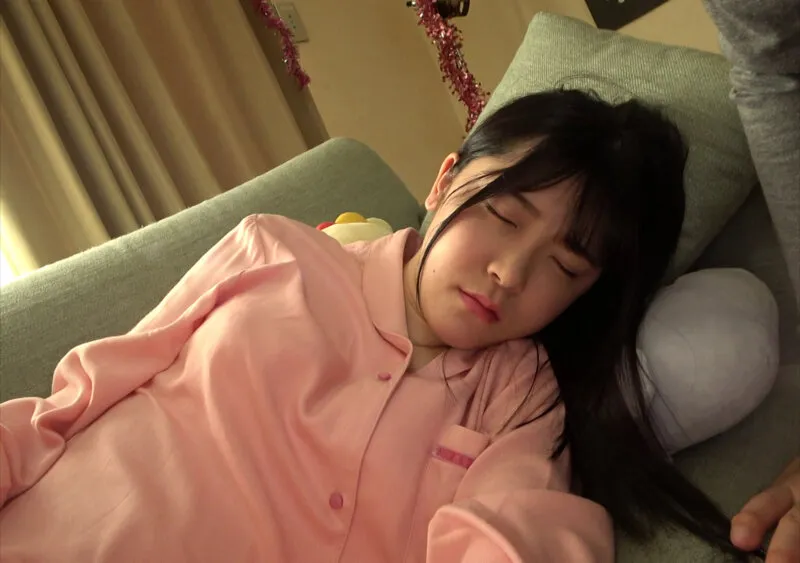 【父×JK娘 近親相姦】男を知らない娘の性長記録 皆瀬あかり