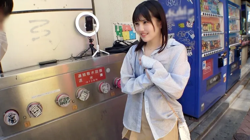 【春日えな】マジ軟派、初撮。 1962【バズりたい巨尻娘】街中で踊る駆け出しTikT●kerをナンパ！バイト先で男と関係を持ちまくる貞操観念の低さから、エロい要求も簡単に引き受けてしまい…下品な声をあげて中イキ！ひっぱたきたくなる美巨尻でバズり確定のエロ動画撮れました！