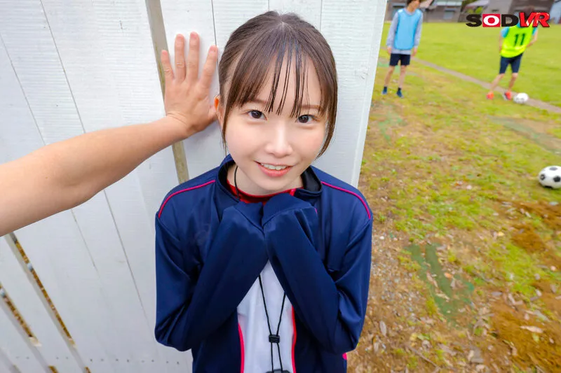 【藤田こずえ】【JK】【VR】（進化型ウェアラブルカメラ使用）サッカー部のマネージャは顧問のオレに惚れて、選手が練習を頑張っている中、オレとの中出しセックスを楽しんでいる。※野外でこっそり