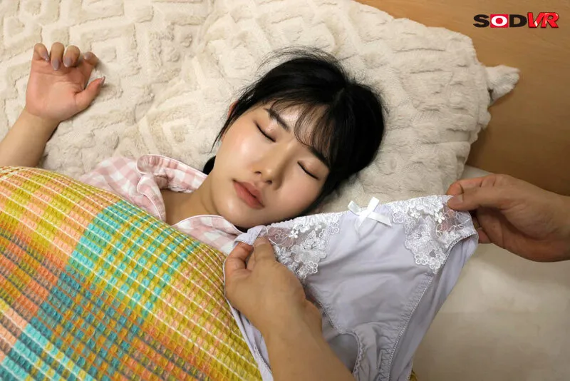 【堀北実来】【昏睡レイプ】【VR】一人暮らしの巨乳女子大生をストーキング。自宅不在中に部屋に忍び込み、飲み物に眠剤を仕込ませ睡眠姦で孕ませる。