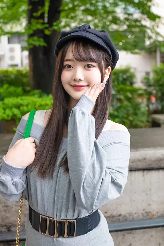 【橋本りこ】高身長・透明感美○女 童顔ゆえに大人っぽさに憧れる現役学生の爛れたSEX事情。早熟ドスケベ裏垢ビッチの無許可中出しも許してくれちゃう神対応に追加中出し！