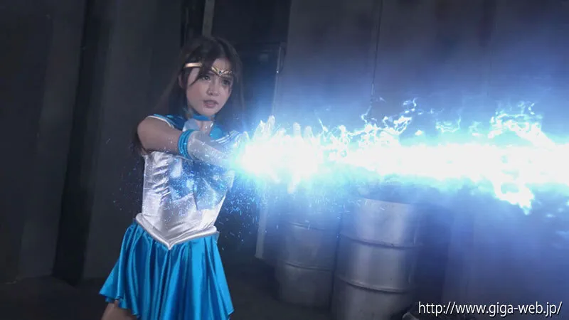 【セーラームーンコスプレAV】【永瀬ゆい 岩沢香代 大迫直子】ヒロインくすぐり地獄 美少女戦士セーラーアクアス 二人の魔女の指が！舌が！セーラーアクアスを責め立てる