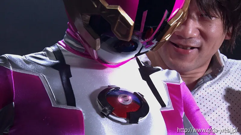 ヒロイン完コス陥落地獄 サバイブピンク 斎藤まりな