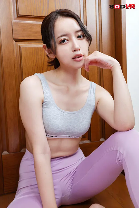 【VR】未亡人 美咲さんの性事情 教え子の母に童貞だと見抜かれ勉強させている間に僕はS〇Xについて教えてもらいました 美咲かんな