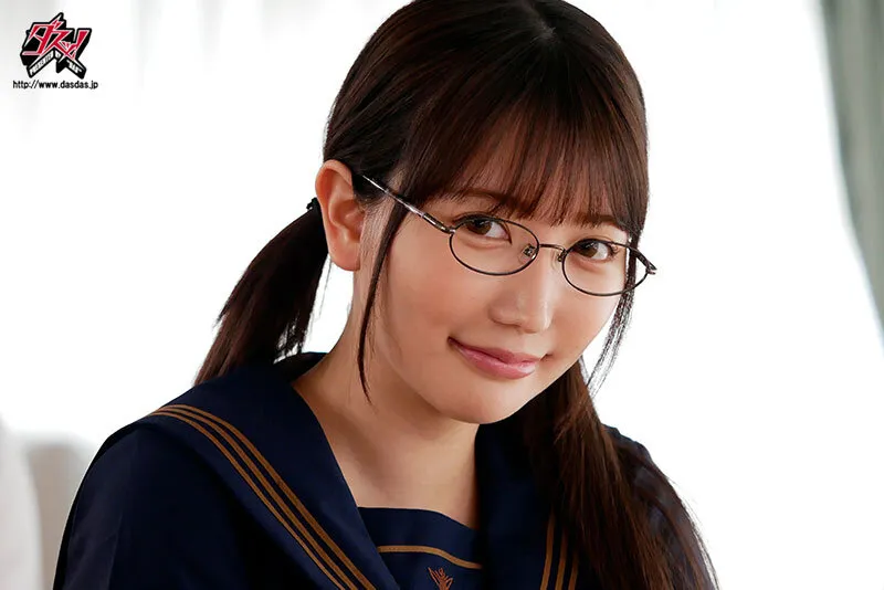 【IカップJK】学校中でコッソリ天才的潮吹きプッしゃあSEXするデカパイ淫キャ観察日記 弓乃りむ