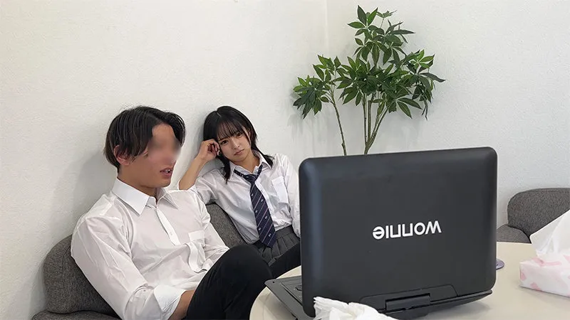 【渚みつき】幼馴染N【幼馴染JK AV鑑賞・盗撮・中出しハメ撮り流出】