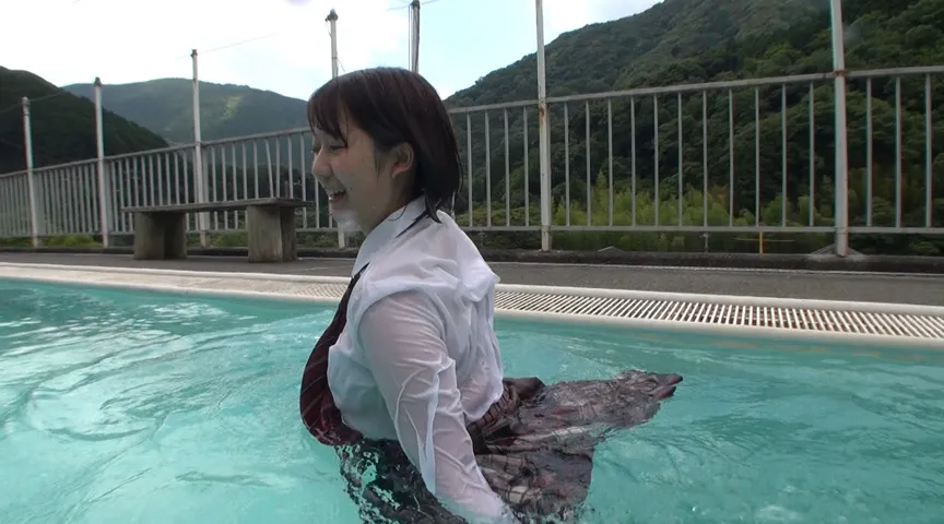 【JK着衣水泳】先輩からの告白？