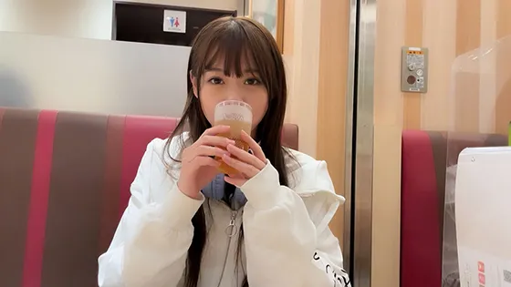 【JK】【個撮】#69 おっとり無毛J〇18歳 サラリーマンと放課後寄り道Ｐ活セックス パイパンま〇こにだまって中出し