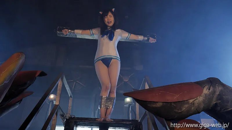 【セーラー戦士×ストライクウィッチーズ コスプレAV】】アサルトウィッチーズ 美少女戦士捕獲計画 望月あやか