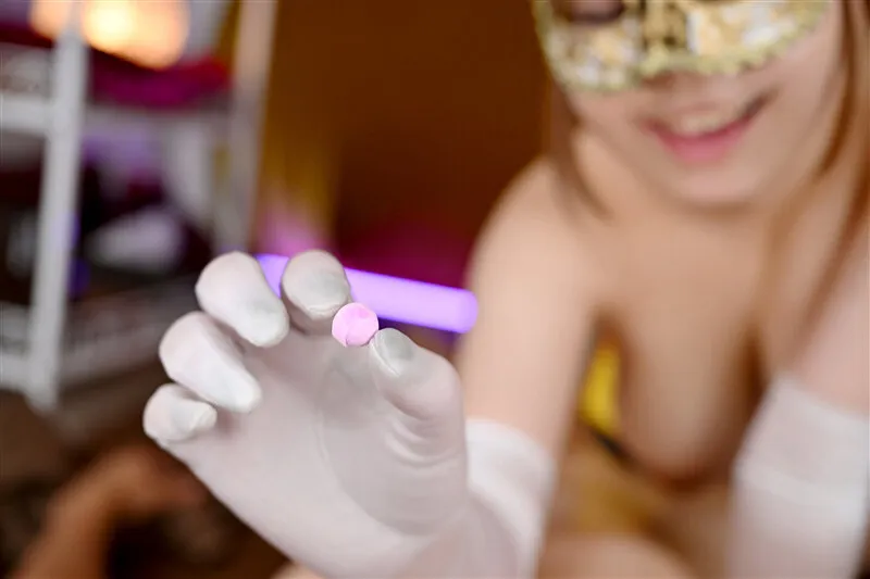 【白橋りほ】【VR】バブリーストロング！！【超肉感即エロ特化VR】ロリ巨乳なキャストに  無間快楽コースで82分間責められ抜かれっぱなし！！23発出すまで帰れないメンエス