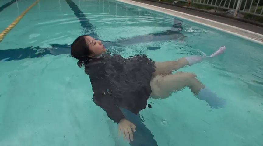 【JK着衣水泳】先輩の願掛け