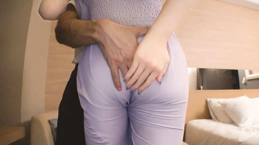 【羽佐美めい】マジ軟派、初撮。 2002 【黒髪×巨乳×美人】キスをしただけでパンツに染みをつけるほどの愛液を出す美女。挿入をすると、徐々に大きな喘ぎ声をあげる美女。絶頂を繰り返し、シーツの裾をつかみ身体をよじらせる美女。そんなエロ過ぎる美女に精子を搾り取られました。