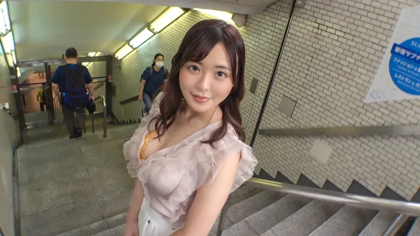 【岡本莉里】マジ軟派、初撮。 2006 新宿でナンパした爆乳巨乳ちゃんは半年ご無沙汰の敏感ボディだった！押しに弱いところに付け込まれ、あれよあれよと爆乳おっぱいが露わに！パンツも脱がすと未開拓の剛毛マ●コがパクパクとチ●ポを欲しそうにしていて・・・