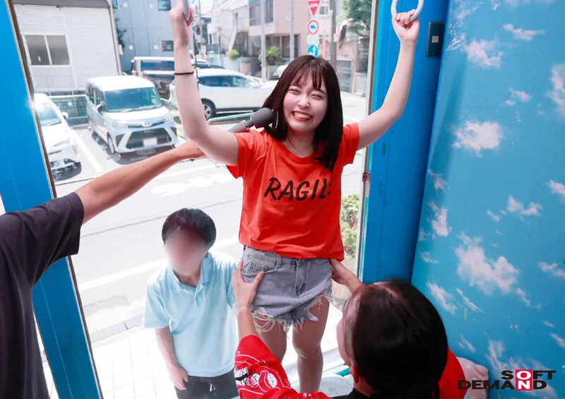 【月本海咲】マジックミラー号 くすぐり我慢選手権 No.1 ゆうかちゃん18歳