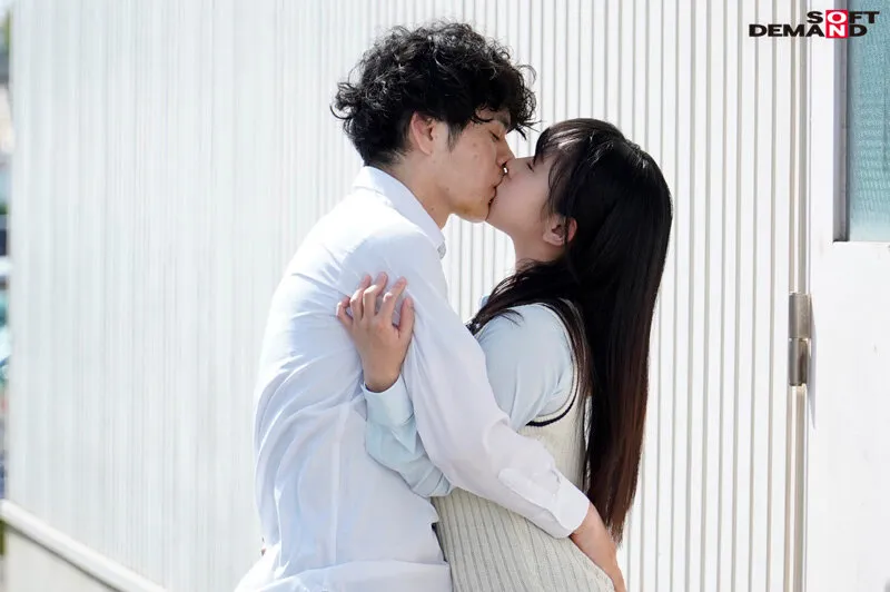 【JK】部活の絶倫先輩の爆速ピストンにイカされ続けてチ〇ポの虜になる小柄巨乳マネージャー 甘井くるみ【圧倒的4K映像でヌク！】