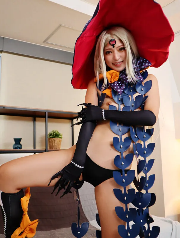 【渚みつき】【FGOアビゲイル コスプレAV】オジサン相手のコスパコ撮影会に夢中オチ●ポ中毒でフォロワー4.8万人の激カワレイヤーのMちゃん