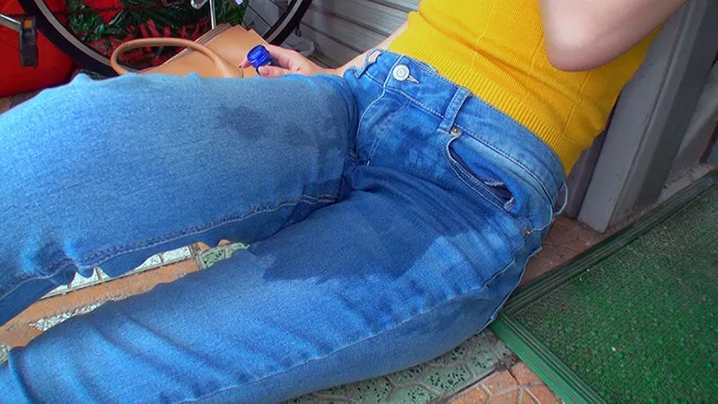 【春凪星花】変態性癖の淫乱マゾ妻 放尿ダダ漏らし猥褻不倫旅