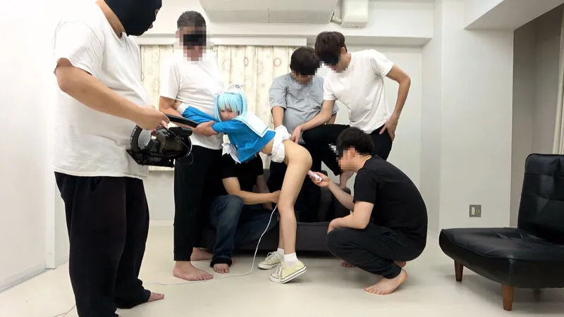 【雪乃える】【ブルアカ アロナ コスプレAV】8P大乱交SEX 激ヤバ無抵抗142cm極小レイヤー【オトナの言うことには何でも了承】ひきこもりネトゲ生活美少女ワレメにおじさん巨マラ連続挿入【誰でも生ハメOK便女】人格矯正ドキュメント2本立てSP