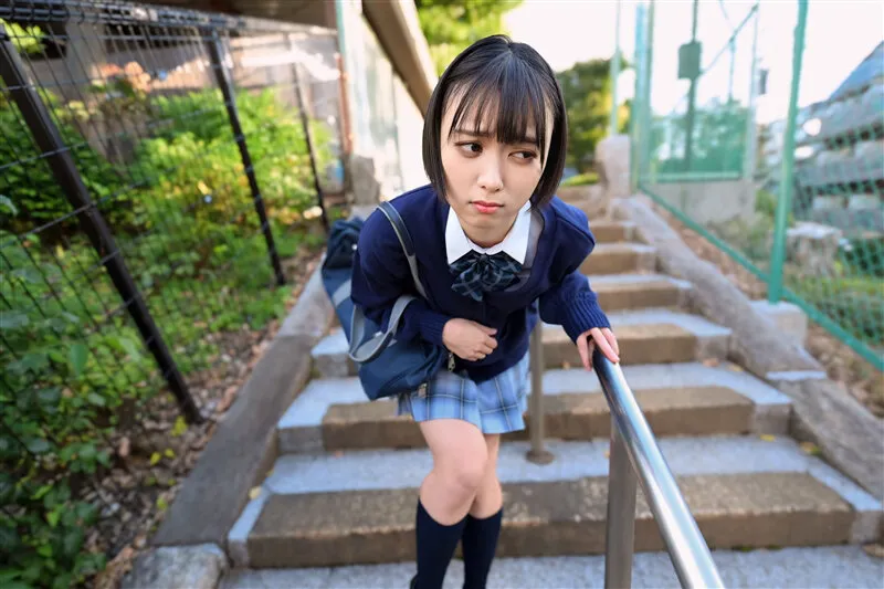 【もなみ鈴】【JK】【VR】【遠隔操作】ボーイッシュ制服美少女をアウトドア寸止めリモバイ調教で悶絶欲情化してハメ倒す放課後