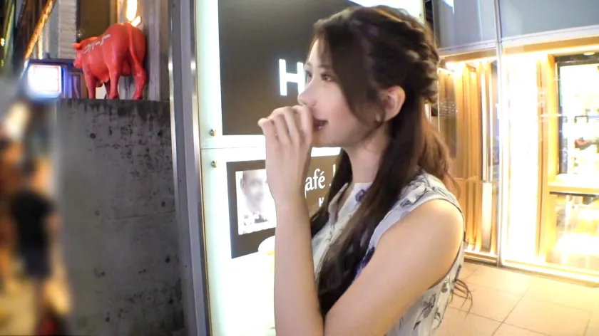 【七瀬シノン】マジ軟派、初撮。 2029 「ダメ、出ちゃう…！」軽く手マンしただけで潮を吹いちゃう綺麗系のお姉さん！結婚式場で働く真面目系かと思いきや、乳首を勃起させながらM字騎乗位でよがりまくる！