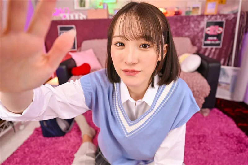 【JK】【VR】【8K超・超高画質VR】【制服・チャイナ服・逆ナース・チアガール】神コスプレ専門リフレ！ 笑顔が可愛すぎるルーズソックスJ〇が媚薬で発情しまくり痙攣アクメ連発！肉棒挿入するとガンギマリで腰を振りまくり孕ませオネダリしてくるので子宮口に子種を流し込んだり媚薬で発情しまくり【神対応の隙だらけJ〇 激イキ連発アクメ 全5発射】お店に内緒で本番中出し 白石もも