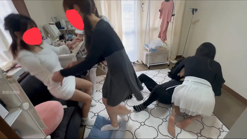 【珠宮さき 嶺生まや 他】彼女の目の前で彼女の友達3人にNTR電気アンマで逝かされる