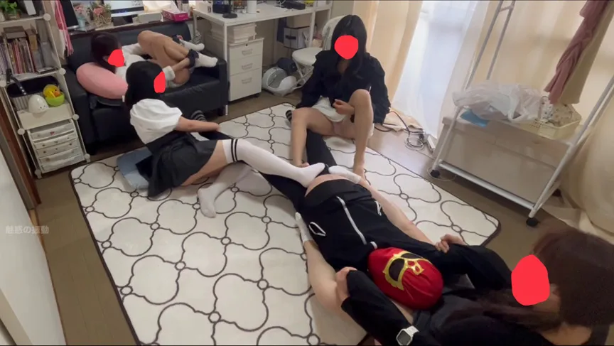 【珠宮さき 嶺生まや 他】彼女の目の前で彼女の友達3人にNTR電気アンマで逝かされる