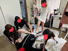 【珠宮さき 嶺生まや 他】彼女の目の前で彼女の友達3人にNTR電気アンマで逝かされる