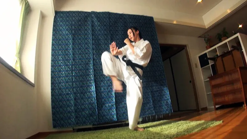 【楽園ミナ】巨尻美人少林寺師範 神宮楓