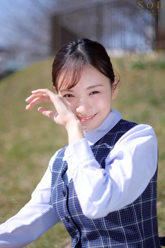 【JK】「ひさしぶりに学校いってみいひん？」かつての同級生と10年ぶりに再会。当時ヤリまくっていた思い出の校舎…は跡形もなく…廃墟になった母校の冷たいコンクリートに彼女を押しあて何度も何度も腰を打ちつけた 渚恋生