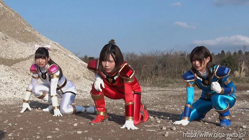 【宇流木さらら 渚みつき 沙月恵奈】騎神戦隊レジェンミラー2 後編