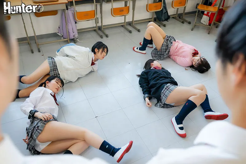 【伊織ひなの 加賀美さら 皆月ひかる 他】【JK】公開処刑2