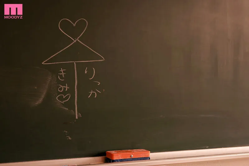 【JK】【VR】さよなら、僕の彼女 学生時代から付き合ってきた彼女と、明日の朝、別れる。引っ越し前夜、最後の中出しセックス 小野六花