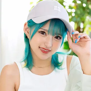 【渚みつき】みつきちゃん【青髪ロリギャル マチアプ・中出しハメ撮り流出】