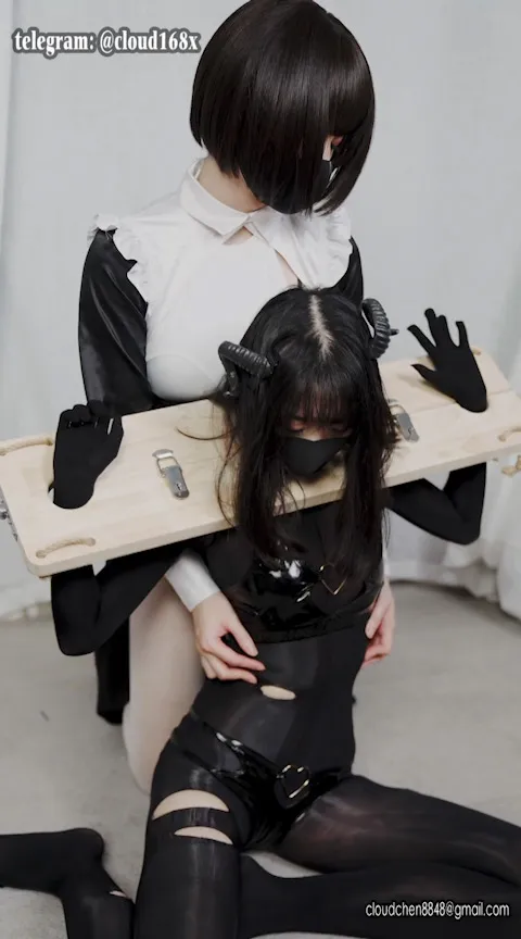 身動きできないサキュバスを虐めるメイド