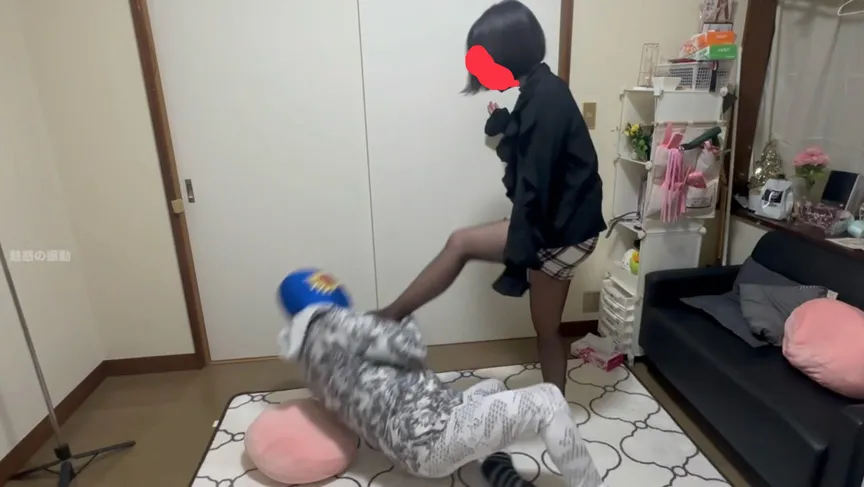 某S女イベントの企画電気アンマ女王決定戦みたいなコーナーで第2位になった実力派ないとさんの電気アンマ地獄