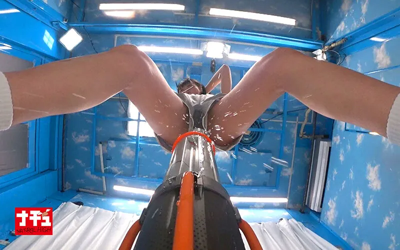 【天美めあ 久和原せいら 月美りょう 月本海咲】【JK】失禁マジックミラー号 股間直押し！スクワット‘電マ’カウンターで目指せ100プッシュ！快感に我慢できずガニ股でお漏らしイキしてしまう部活帰り女子