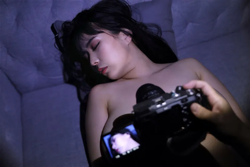 【吉根ゆりあ】【レイプ】【VR】下着モデルの巨乳インフルエンサー YURIA サイコパスな個撮カメラマンに密室痴○ハメ撮り